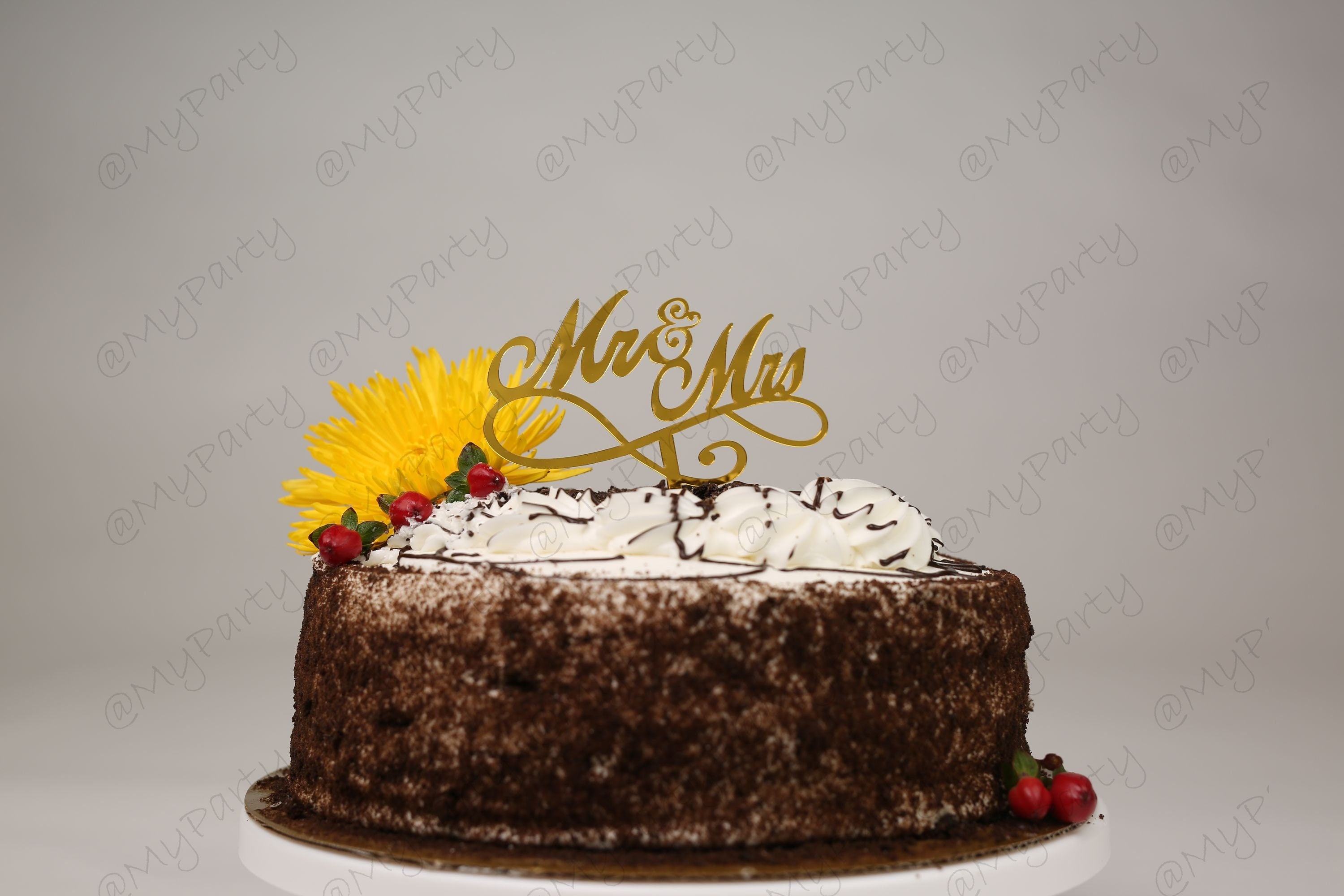 Mr and Mrs Bride to be CALLIGRAPHY Cake Topper Acrylic Engagement Party CakeTopper Smash Topper wedding cake mr & mrs Bride engaged