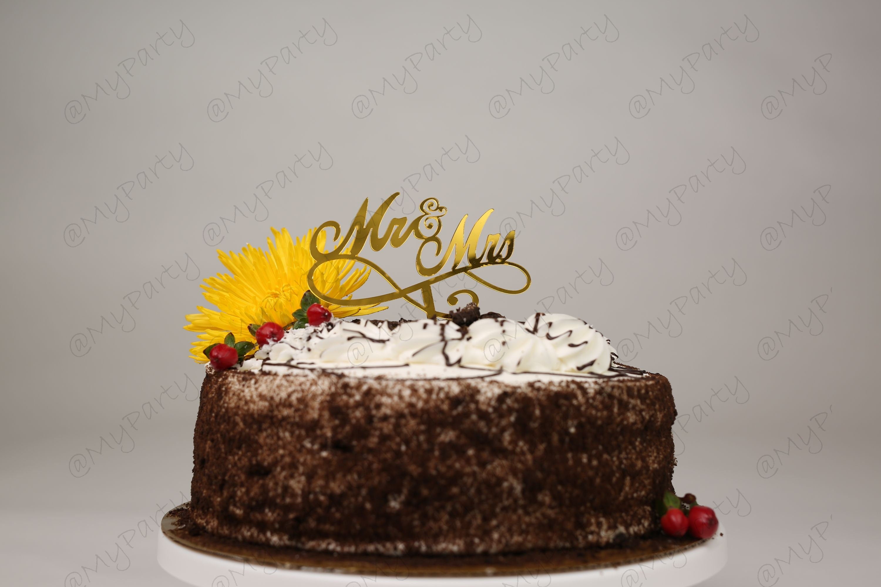 Mr and Mrs Bride to be CALLIGRAPHY Cake Topper Acrylic Engagement Party CakeTopper Smash Topper wedding cake mr & mrs Bride engaged